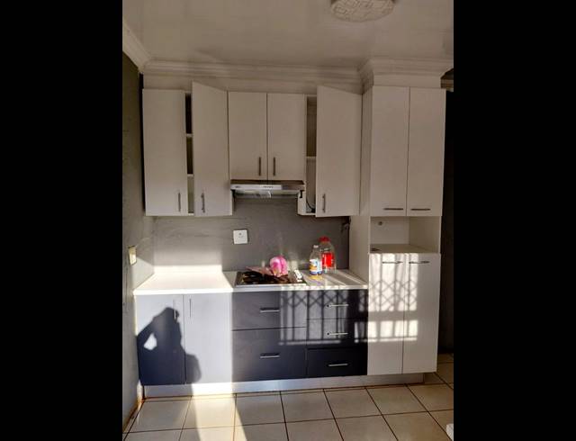 2 BEDROOM HOUSE FOR SALE IN NALEDI